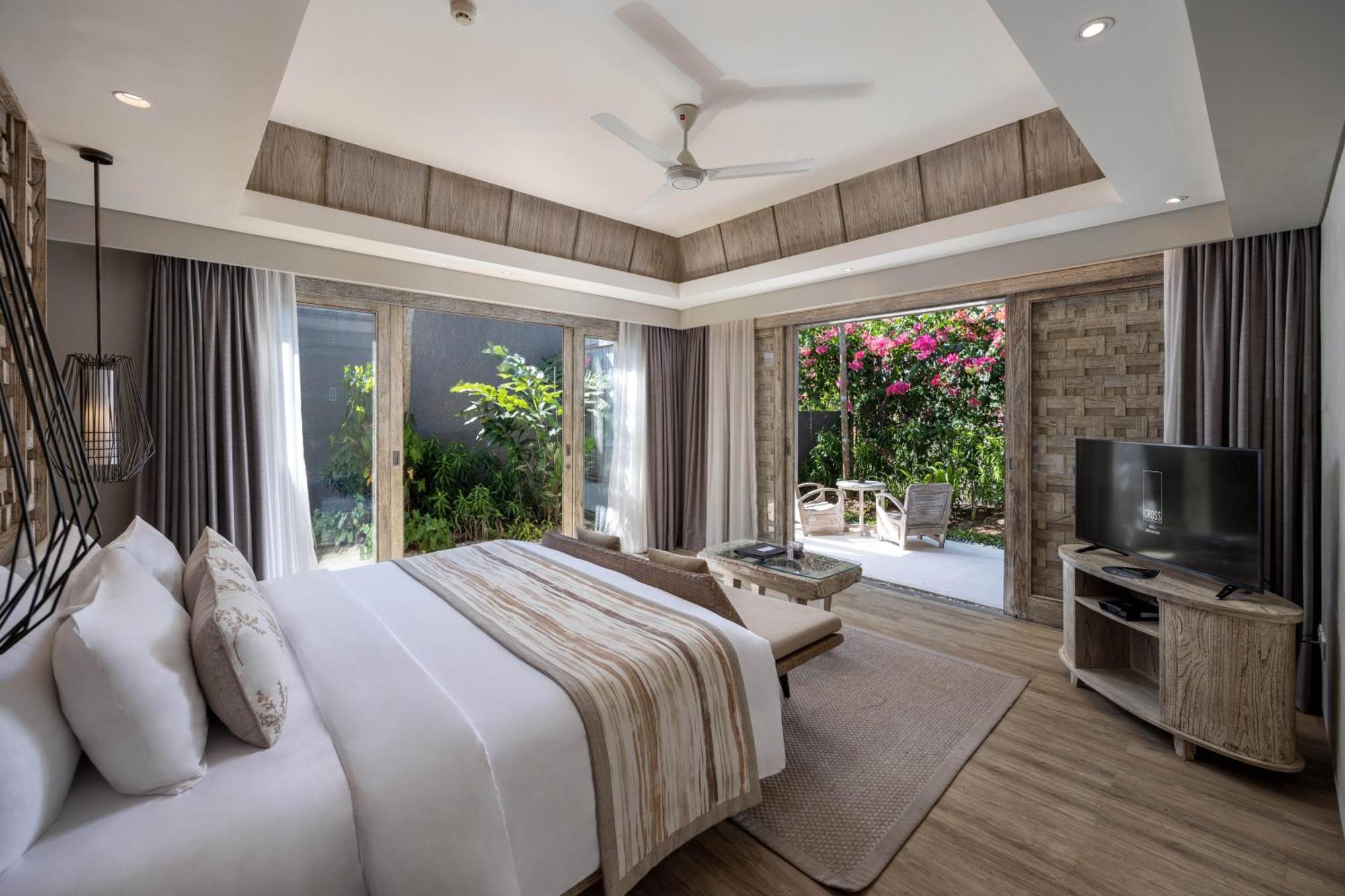 Cross Bali Breakers Villa Jimbaran  Luaran gambar